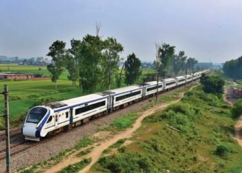 “Indian Railways Launches Innovative ‘YATRI App’ for Seamless Travel Experience: Explore Features and Simple Download Process!”