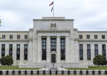Federal Reserve Official Expresses Rate Hike Uncertainty Amid Potential Government Shutdown