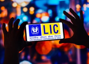LIC Insider Shockingly Involved in Front-Running gains 2.4 crores