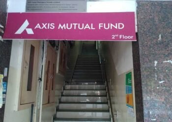 ED Raids Across India in Axis MF Scam