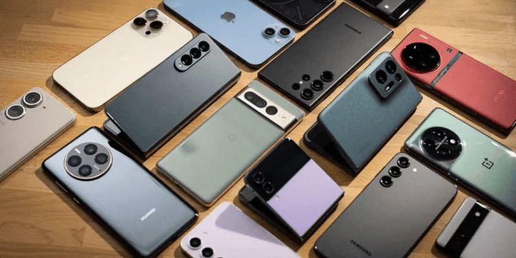 India announces ₹62,500 crore scheme for phone makers