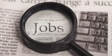 US job openings 7.1 million hiring momentum stays weak