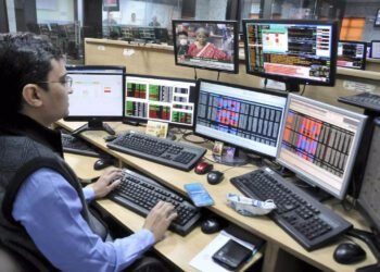 Which broker added the most clients in August?