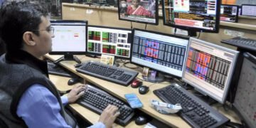 Which broker added the most clients in August?