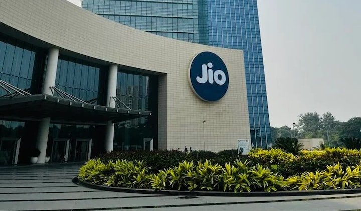 Reliance Jio confirms IPO dates for record ₹30,000 crore issue